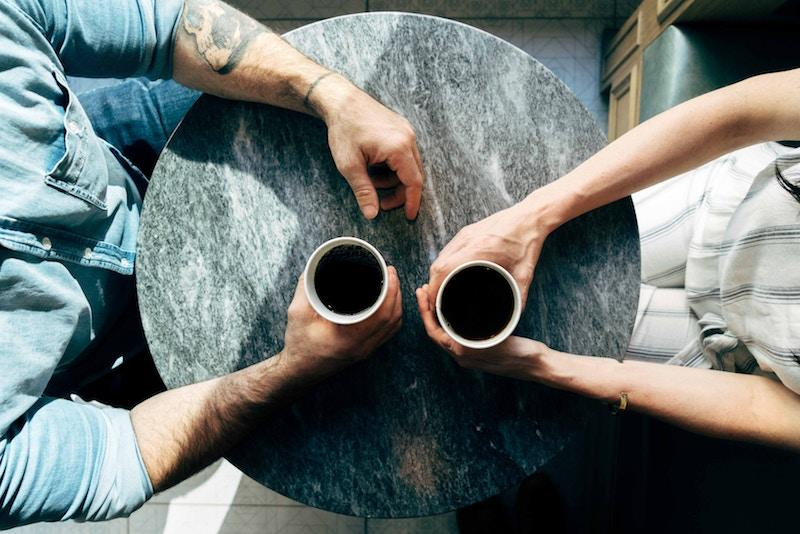 Wciągnij czytelnika w rozmowę! 9 zabiegów, dzięki którym Ci się uda